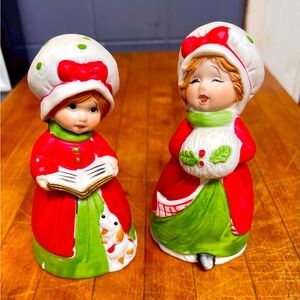 Vintage Porcelain Jasco Singing Carolers bells